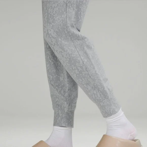 Lululemon Ready to Rulu Classic-Fit High-Rise Jogger Full length - Picture 5 of 9